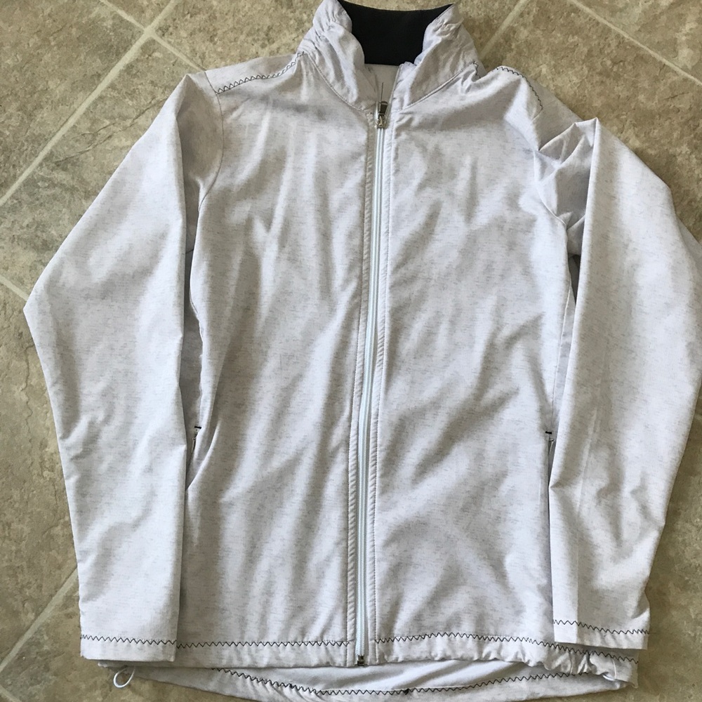 Antigua women's wind breaker jacket size medium